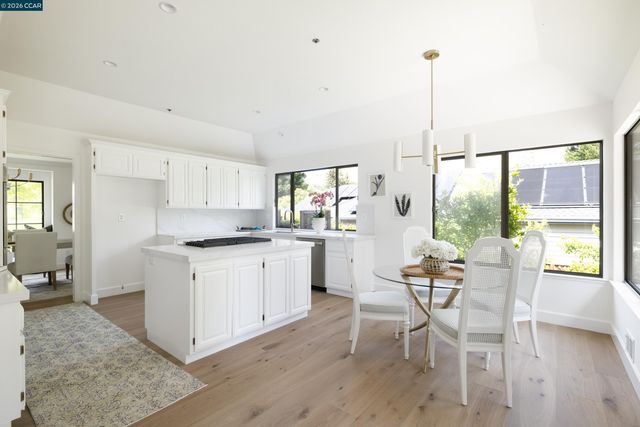 7 Crockett Drive, Moraga, CA 94556