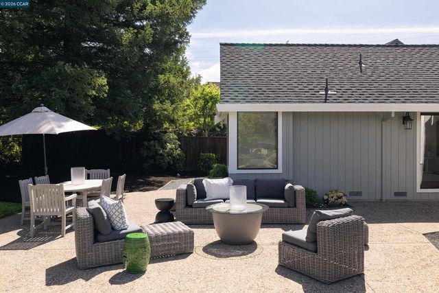 7 Crockett Drive, Moraga, CA 94556