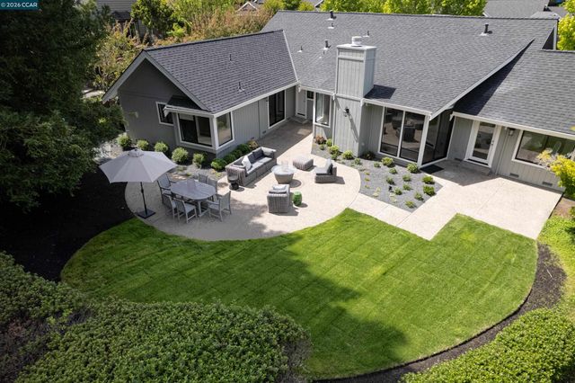 7 Crockett Drive, Moraga, CA 94556