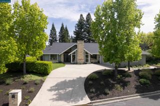 7 Crockett Drive, Moraga, CA 94556