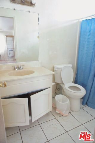 732 N Figueroa Street, Santa Ana, CA 92703