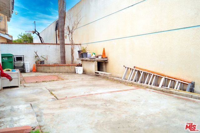 732 N Figueroa Street, Santa Ana, CA 92703
