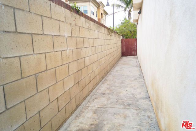 732 N Figueroa Street, Santa Ana, CA 92703