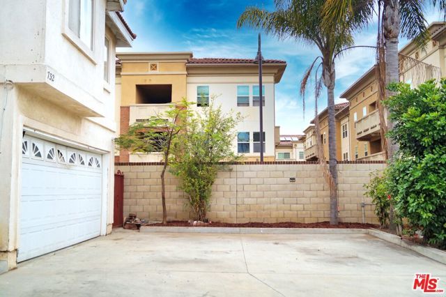 732 N Figueroa Street, Santa Ana, CA 92703