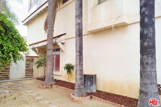 732 N Figueroa Street, Santa Ana, CA 92703
