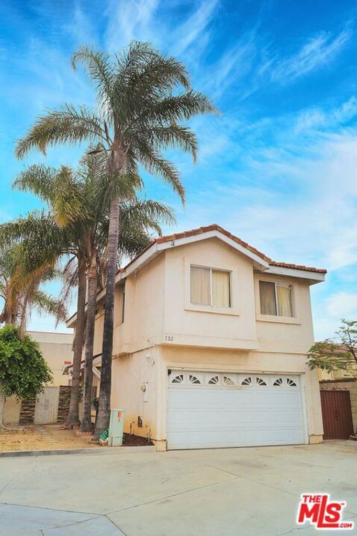 732 N Figueroa Street, Santa Ana, CA 92703