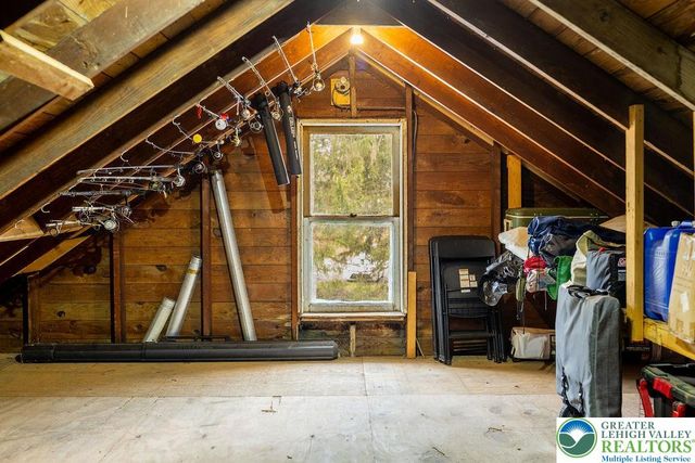 5966 Sullivan Trail, Plainfield Twp, PA 18064