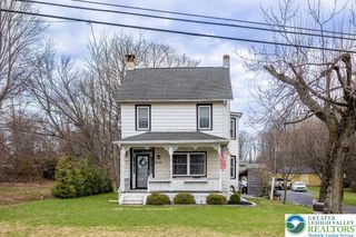 5966 Sullivan Trail, Plainfield Twp, PA 18064