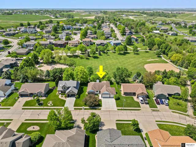 21935 Granada Street, Gretna, NE 68136