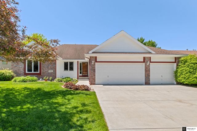 21935 Granada Street, Gretna, NE 68136