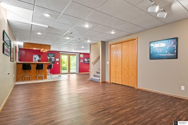 21935 Granada Street, Gretna, NE 68136