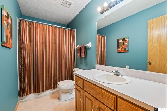 21935 Granada Street, Gretna, NE 68136