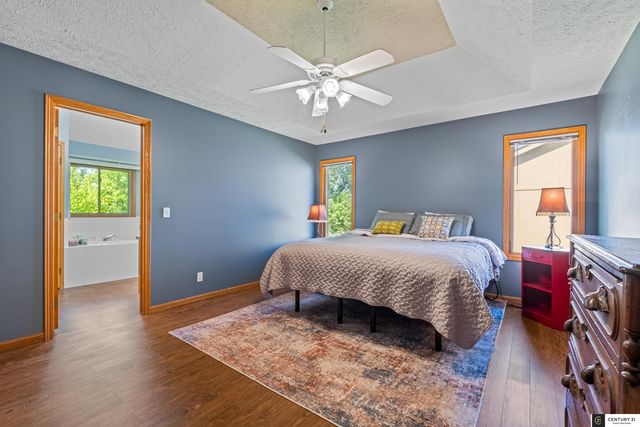 21935 Granada Street, Gretna, NE 68136