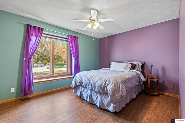 21935 Granada Street, Gretna, NE 68136
