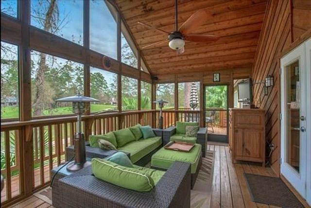 8 Buttonbush Court, The Woodlands, TX 77380