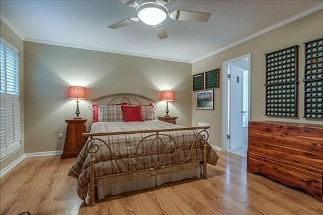 8 Buttonbush Court, The Woodlands, TX 77380