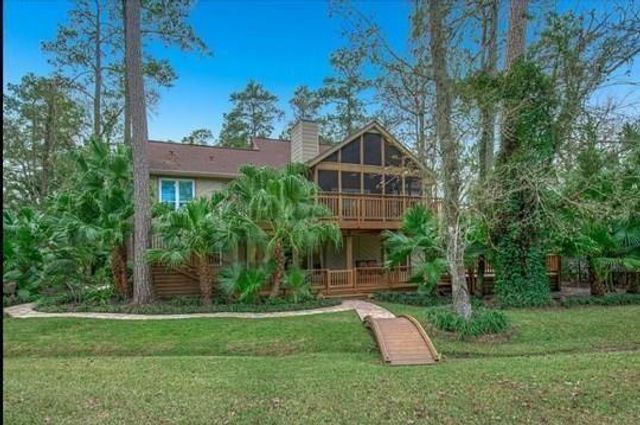 8 Buttonbush Court, The Woodlands, TX 77380