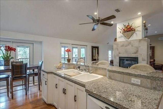 8 Buttonbush Court, The Woodlands, TX 77380