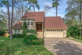 8 Buttonbush Court, The Woodlands, TX 77380