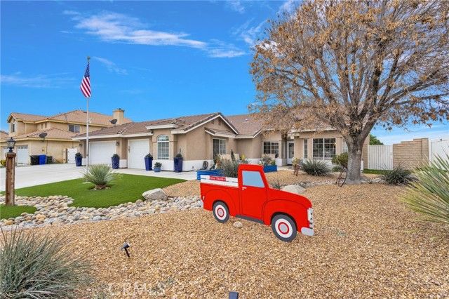 12840 Mar Vista Drive, Apple Valley, CA 92308