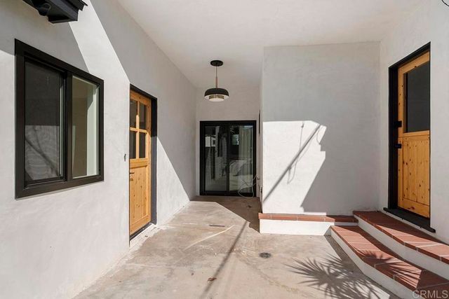 4443 Del Monte Avenue, San Diego, CA 92107