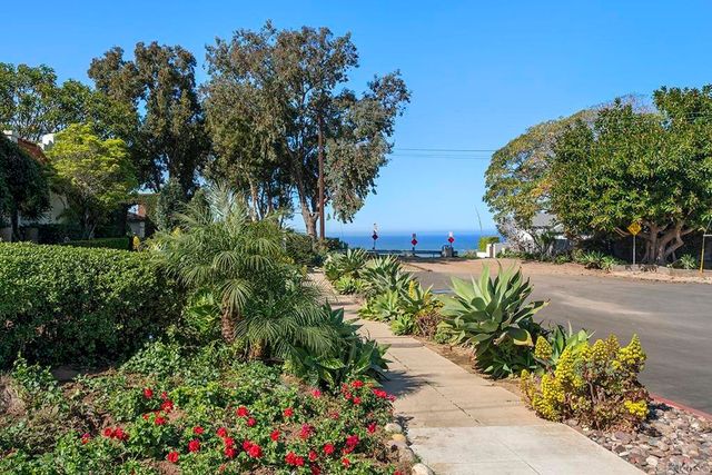 4443 Del Monte Avenue, San Diego, CA 92107