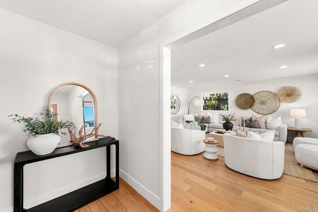 4443 Del Monte Avenue, San Diego, CA 92107