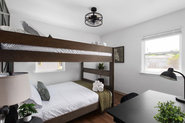 1201 Southport DR A, Austin, TX 78704