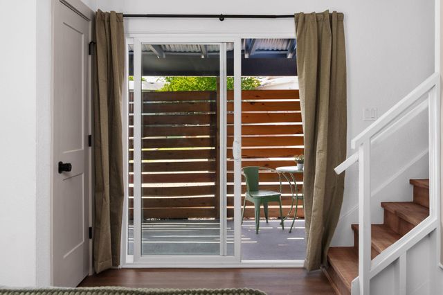 1201 Southport DR A, Austin, TX 78704