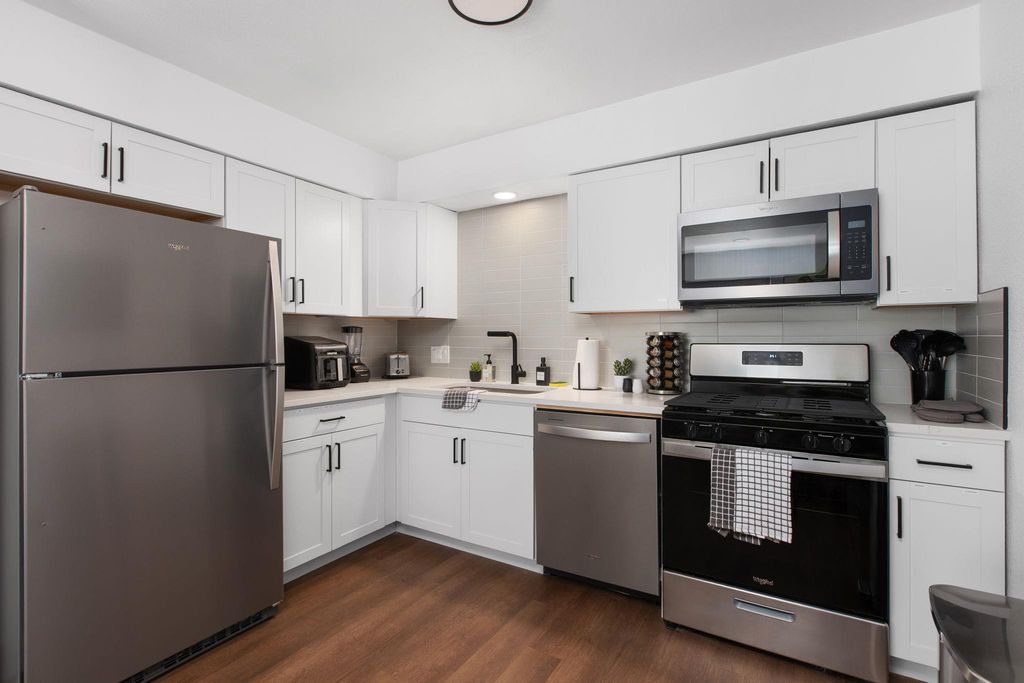 1201 Southport DR A, Austin, TX 78704