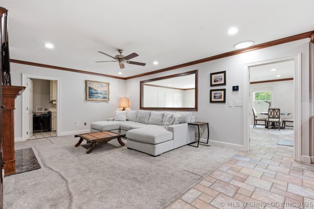 3855 S Utica Avenue, Tulsa, OK 74105