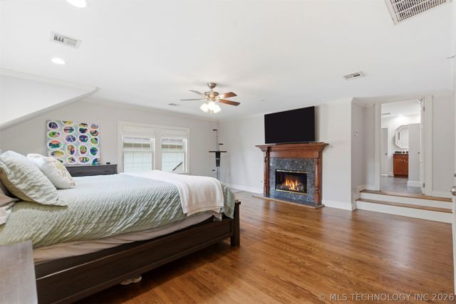 3855 S Utica Avenue, Tulsa, OK 74105