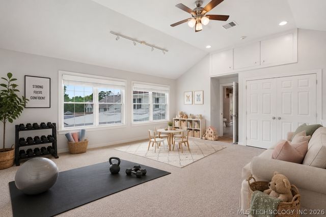 3855 S Utica Avenue, Tulsa, OK 74105