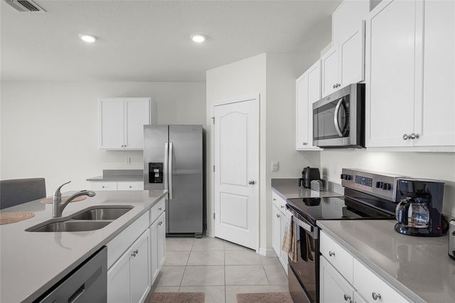 1340 DAISY FIEL DR, Winter Haven, FL 33884