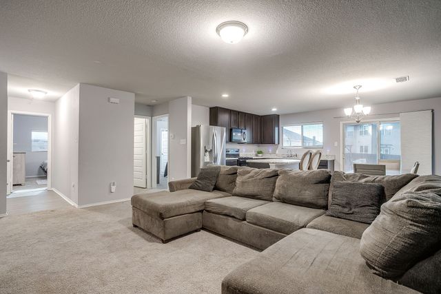 3033 Whitetail Chase Drive, Fort Worth, TX 76108