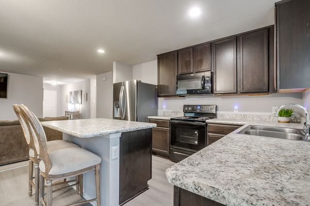 3033 Whitetail Chase Drive, Fort Worth, TX 76108