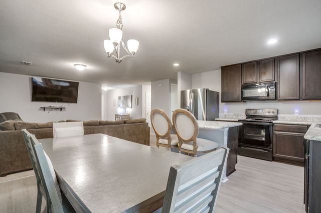 3033 Whitetail Chase Drive, Fort Worth, TX 76108