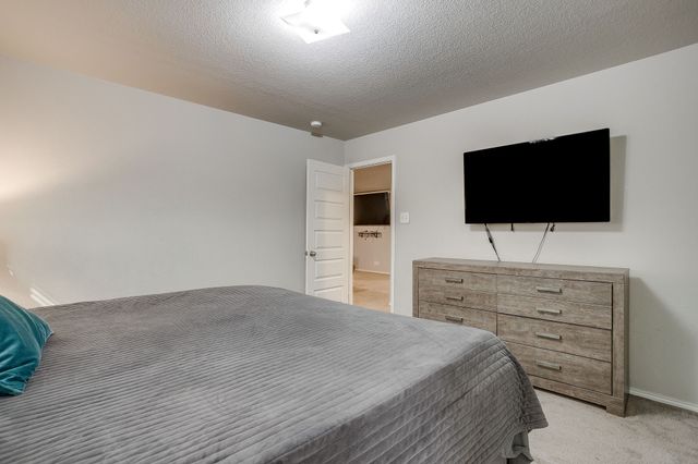 3033 Whitetail Chase Drive, Fort Worth, TX 76108