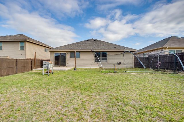 3033 Whitetail Chase Drive, Fort Worth, TX 76108