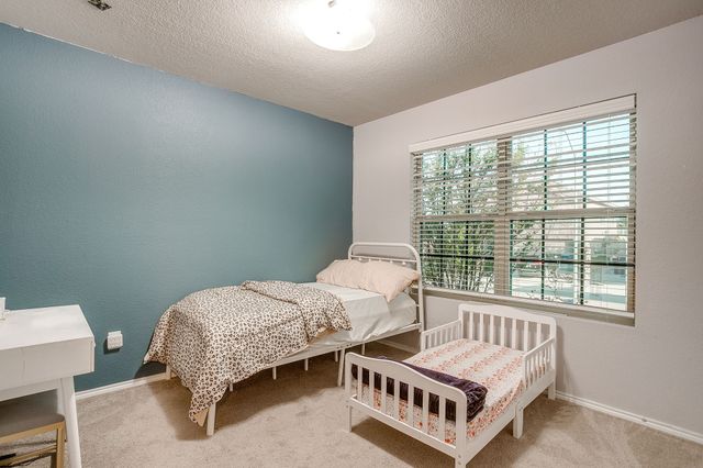 3033 Whitetail Chase Drive, Fort Worth, TX 76108