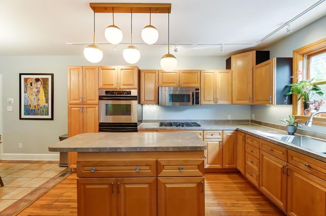 789 Chelsea Avenue, Columbus, OH 43209