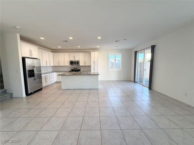 282 Andamento Place, Henderson, NV 89015
