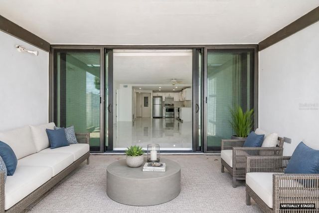 450 TREASURE ISLAND CAUSEWAY 106, Treasure Island, FL 33706