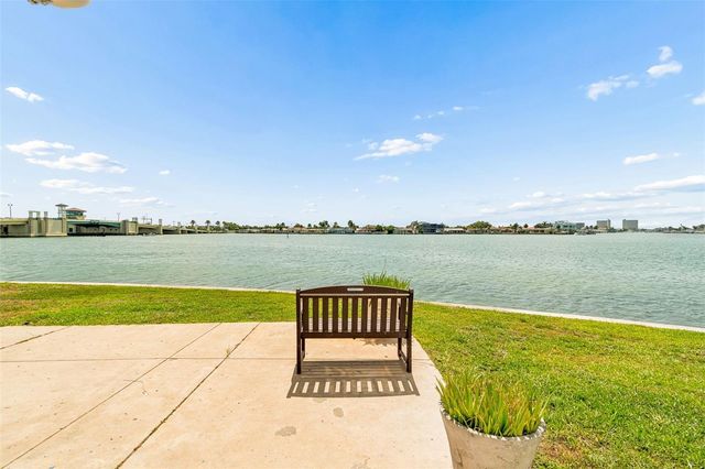 450 TREASURE ISLAND CAUSEWAY 106, Treasure Island, FL 33706