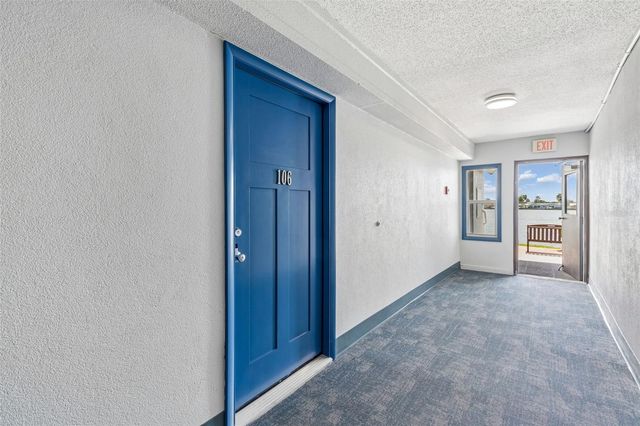 450 TREASURE ISLAND CAUSEWAY 106, Treasure Island, FL 33706