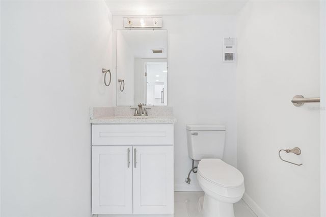 450 TREASURE ISLAND CAUSEWAY 106, Treasure Island, FL 33706
