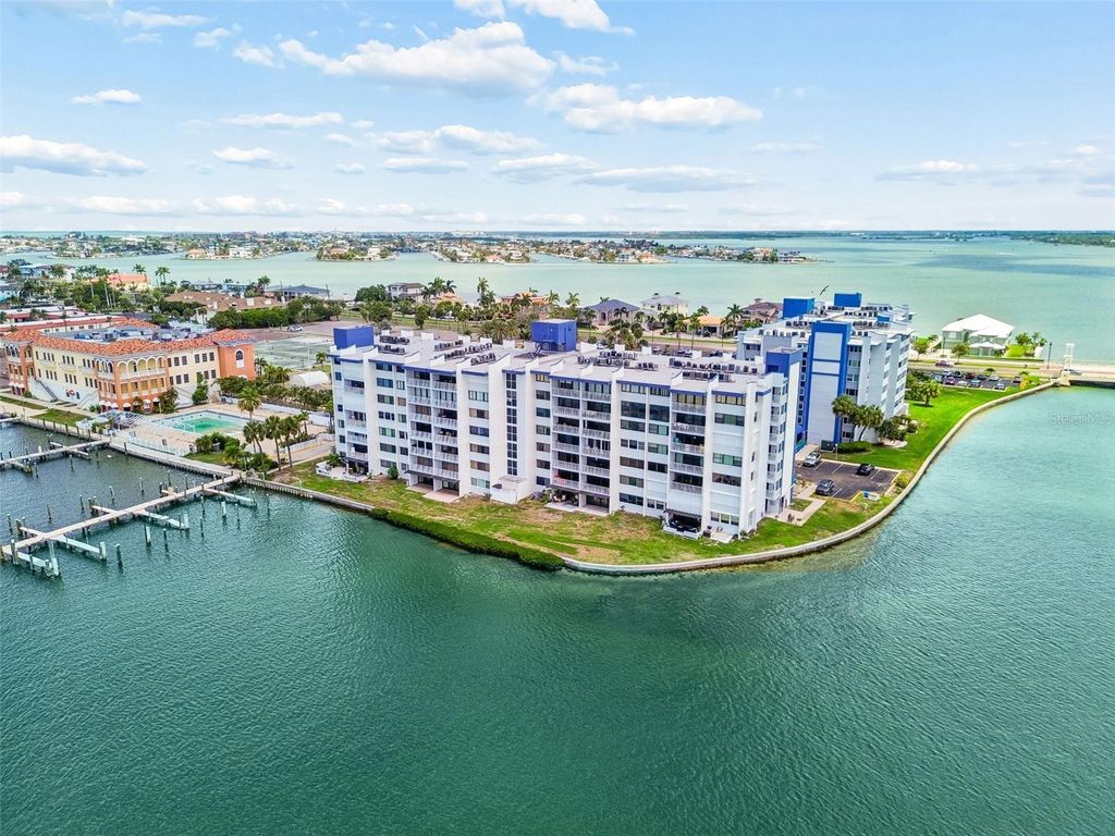 450 TREASURE ISLAND CAUSEWAY 106, Treasure Island, FL 33706