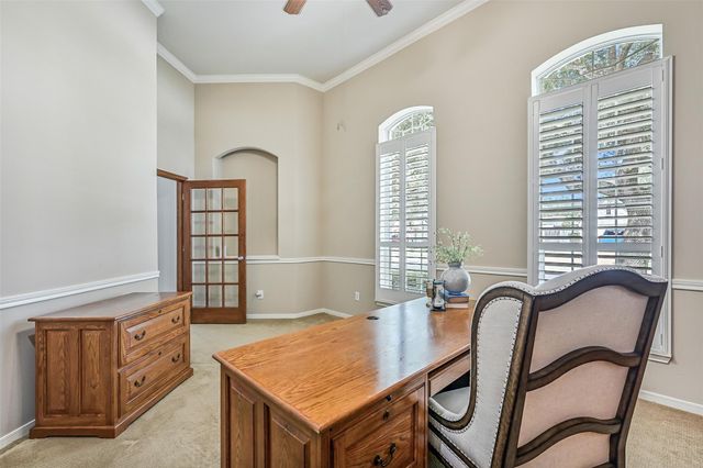 212 Falcon Lake Circle, Friendswood, TX 77546