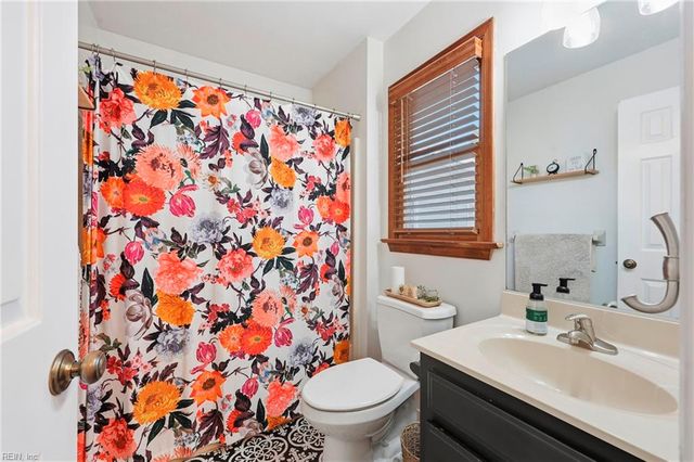 905 Berkely CT, Chesapeake, VA 23322