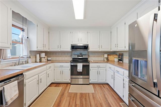 905 Berkely CT, Chesapeake, VA 23322